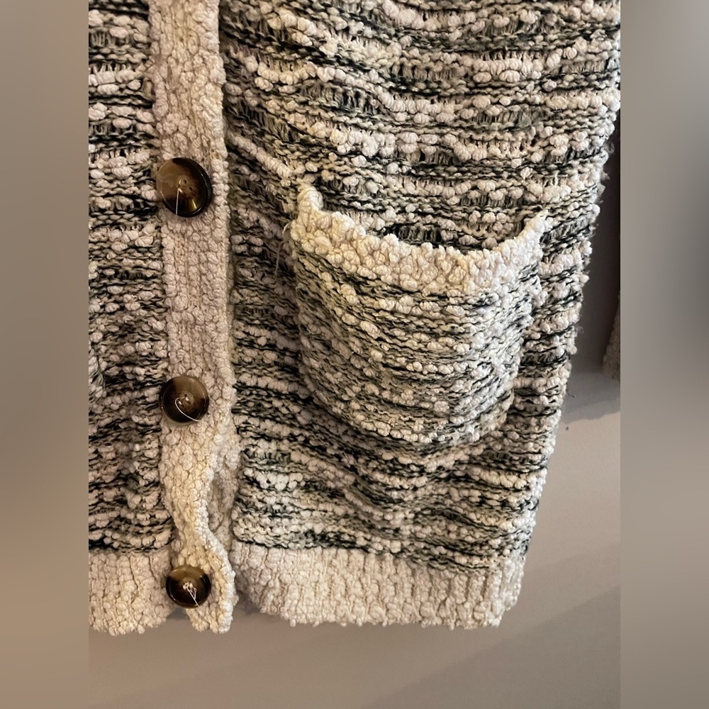 Paper Crane Long Cardigan Tan and Gray Knit Sweater with Pockets - Picture 3 of 5